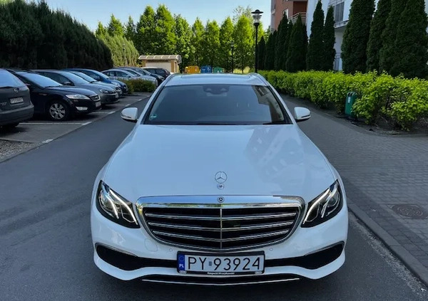 Mercedes-Benz Klasa E cena 94799 przebieg: 161000, rok produkcji 2017 z Kazimierza Wielka małe 232